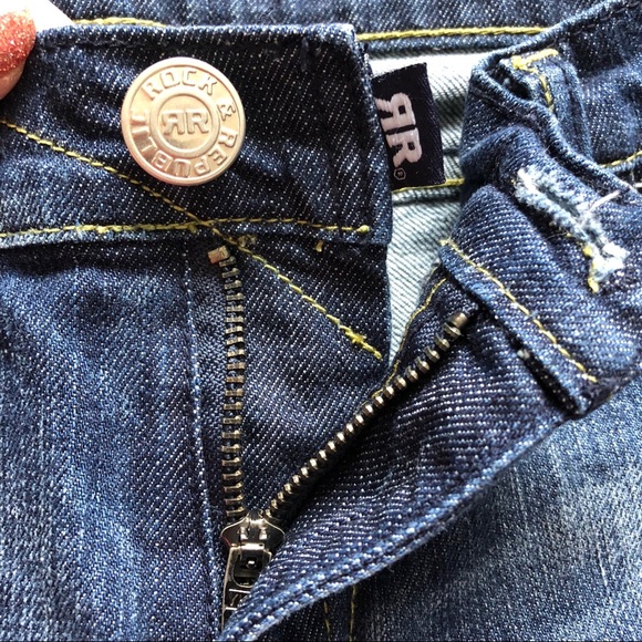 Rock & Republic “ROTH” Signature R’s Jeans - Picture 5 of 6